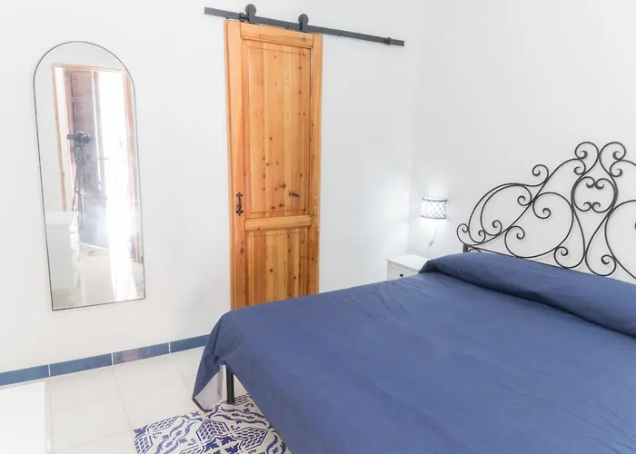 La Bomboniera ליפארי